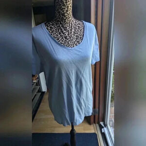 Croft and Barrow Essential V-Neck Women's T-shirt Venice Peri Large (EUC)